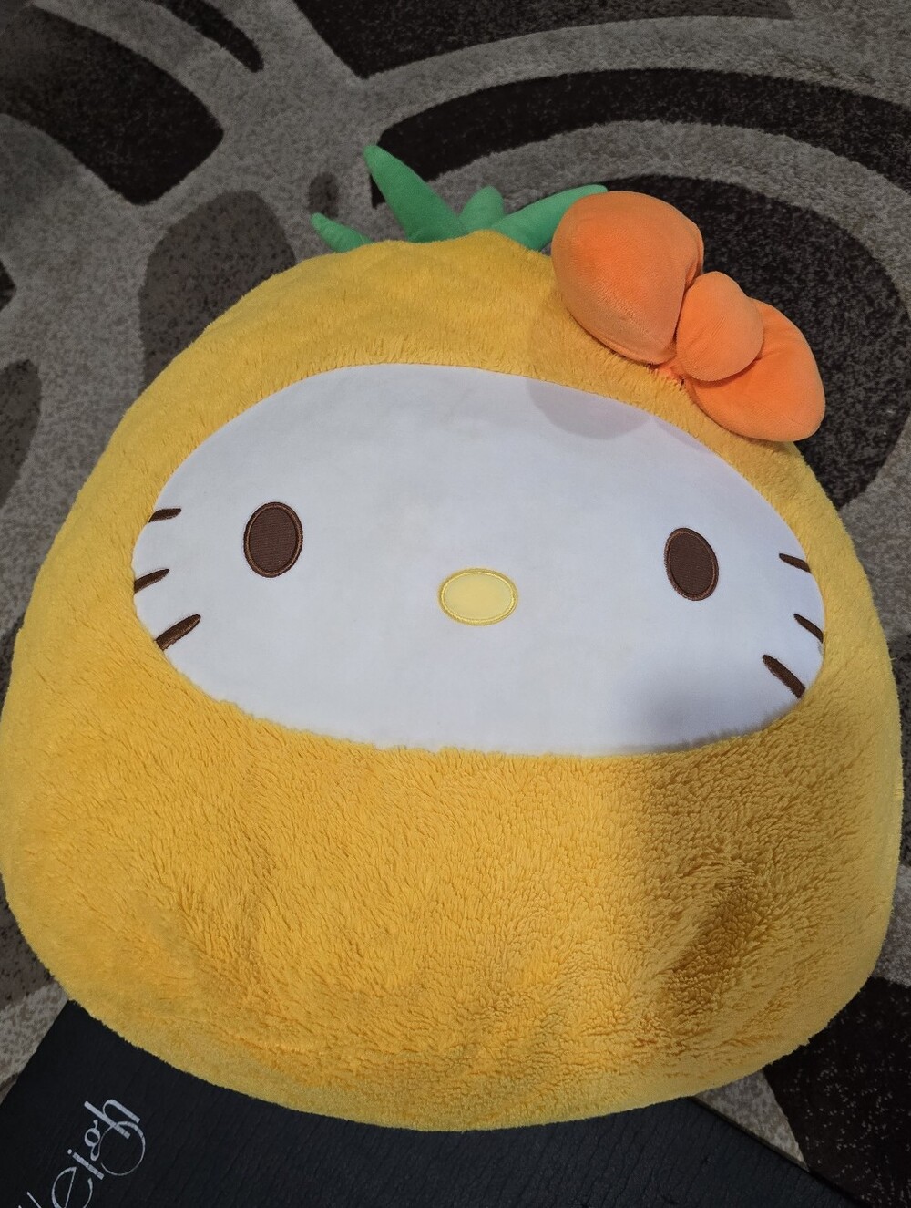 Sanrio Hello Kitty X Squismallow